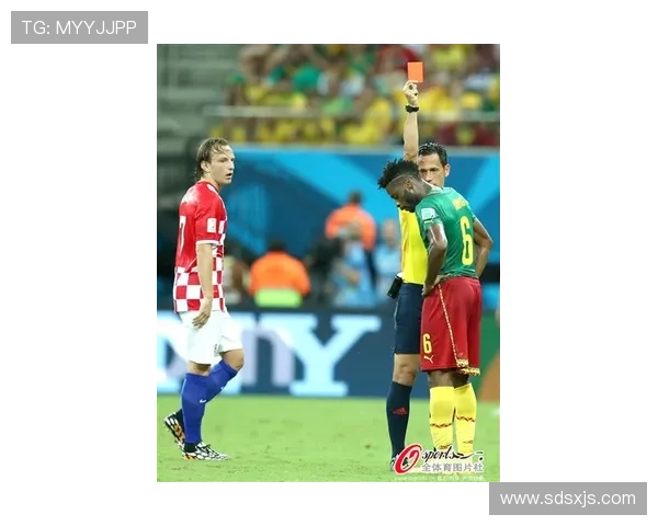 VAR介入纠正红牌判罚 利物浦球星因不雅手势被罚 VAR介入纠正红牌判罚 利物浦球星因不雅手势被罚