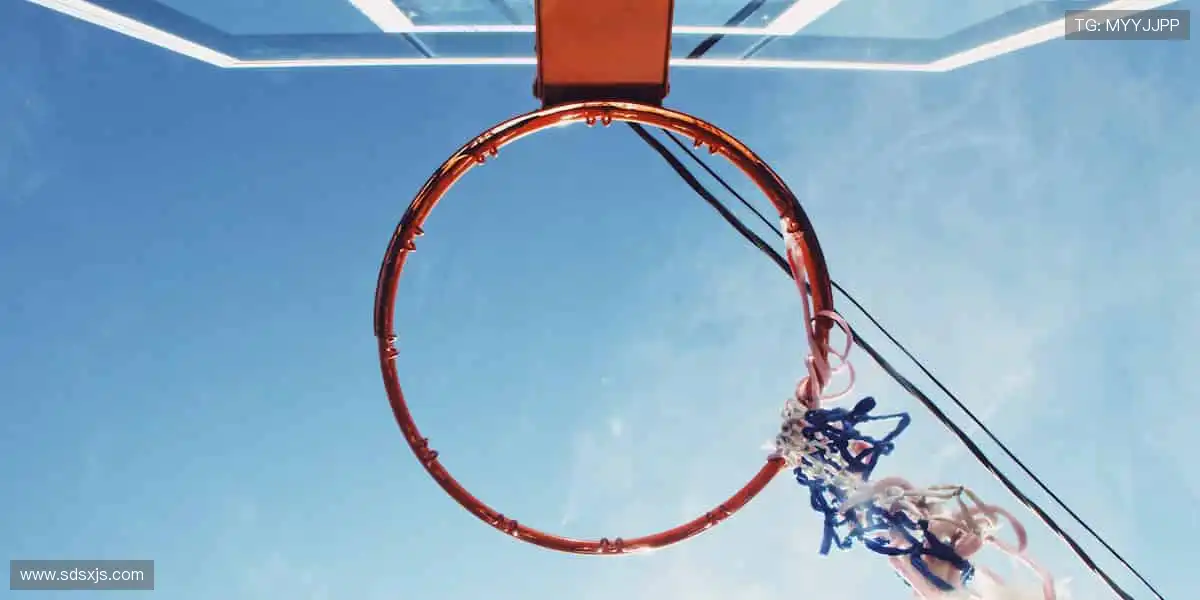 🎮 实时弹幕,互动不停!边看边聊,你的声音让直播更有温度!